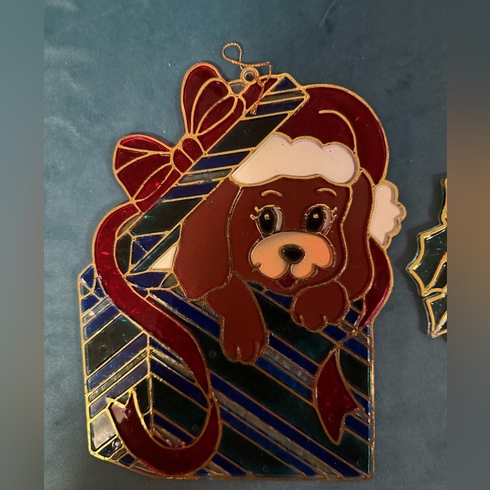 Festive Dog in Gift Box 8” plastic sun catcher 1980’s vintage